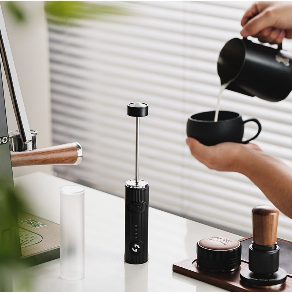 ワイヤレス電動ミニミルクフォーマー、コーヒーホイッパー、ポー - Kitchen Baking Blender のレビューと価格