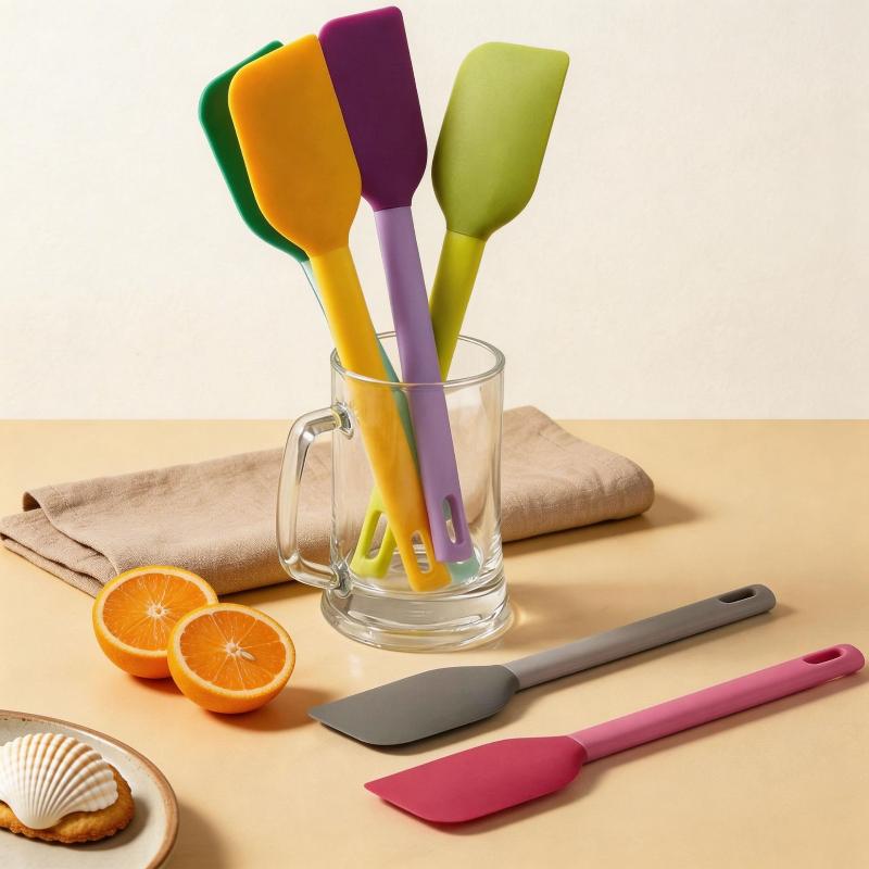 【S】シリコン製ベーキングスクレーパー クリームスパチュラ  - Kitchen Baking Blender のレビューと価格