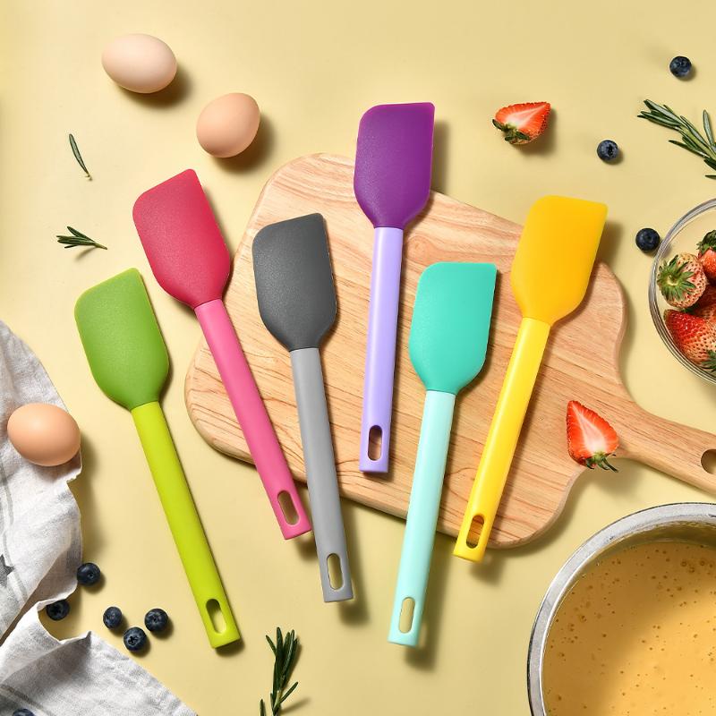 【S】シリコン製ベーキングスクレーパー クリームスパチュラ  - Kitchen Baking Blender のレビューと価格