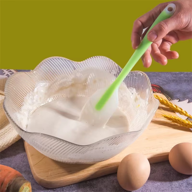 28cm キッチンシリコンスパチュラ、半透明調理用生地スクレ - Kitchen Baking Blender のレビューと価格